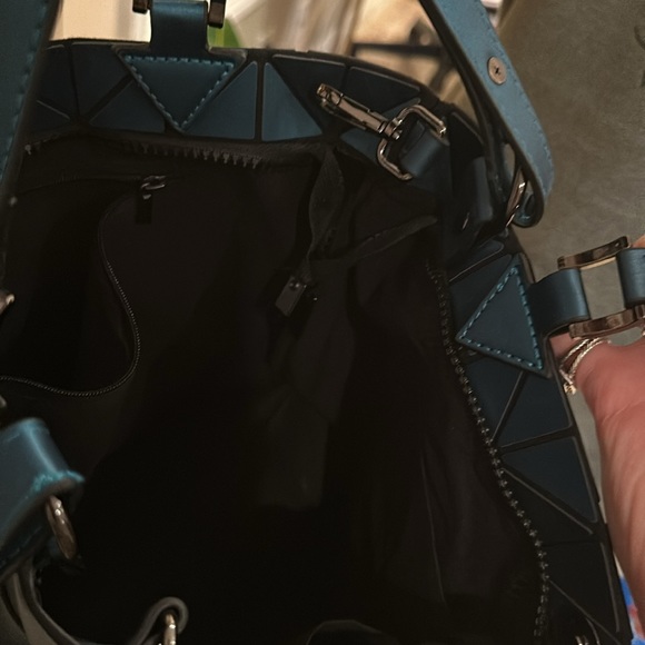 Geometric tiled blue purse - Picture 4 of 5